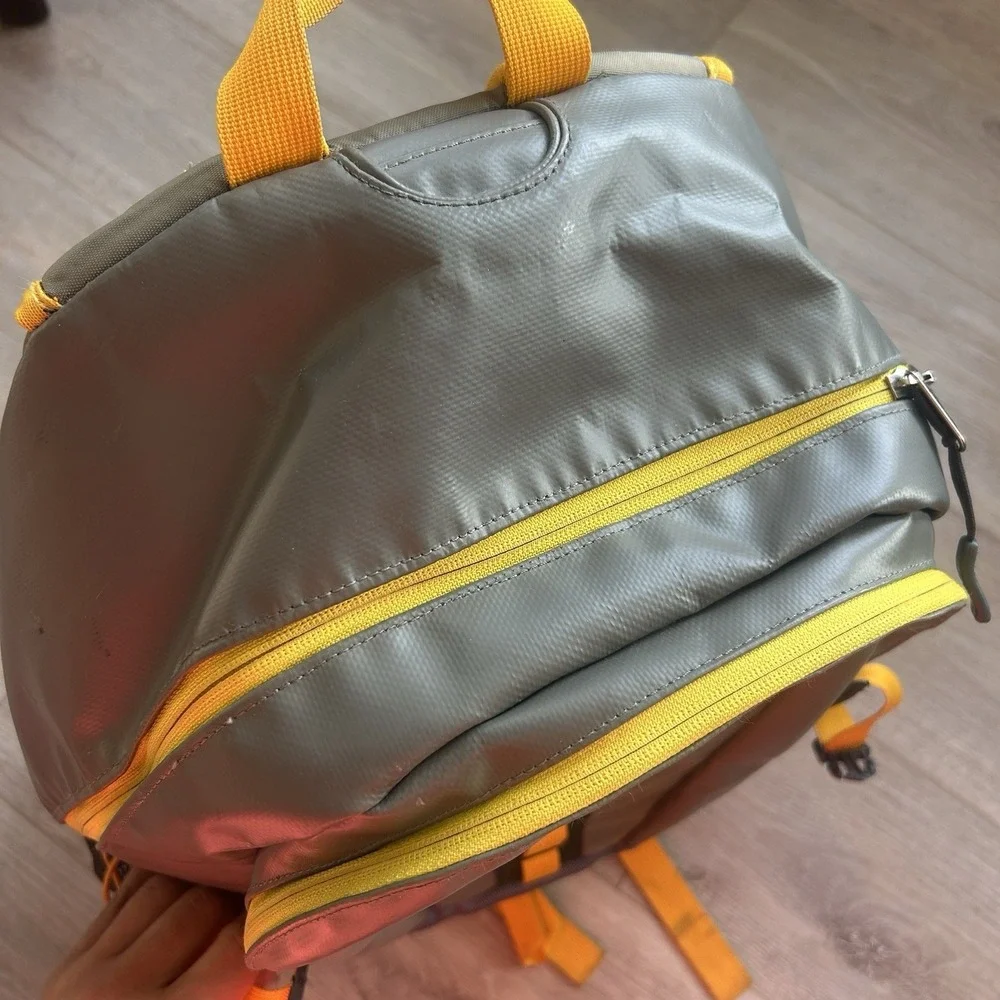 The North Face Hot Shot Backpack Book bag Travel Weekend School YELLOW/GREY